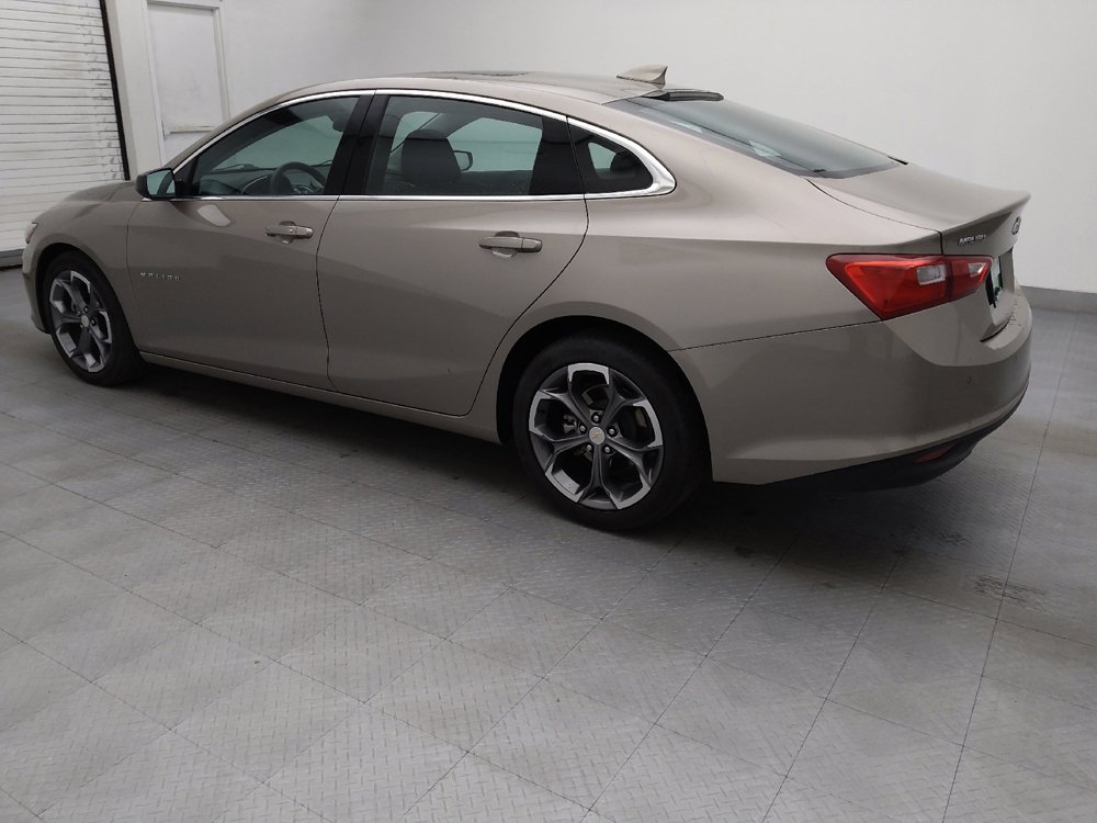 Used 2024 Chevrolet Malibu LT image 3