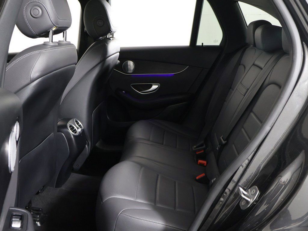 Used 2021 Mercedes-Benz GLC 300 4MATIC w/ Multimedia Package image 32