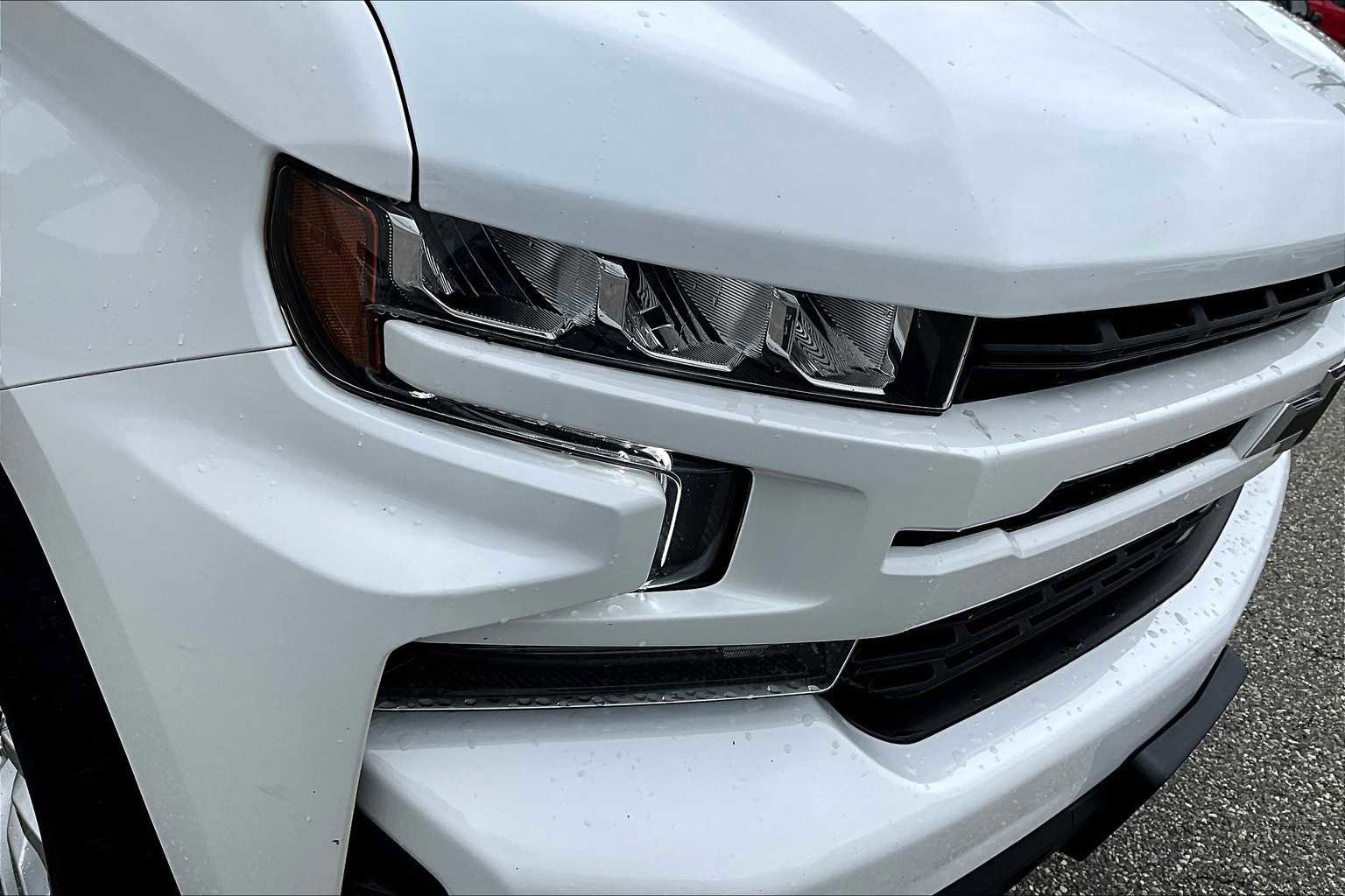 Used 2021 Chevrolet Silverado 1500 RST image 32