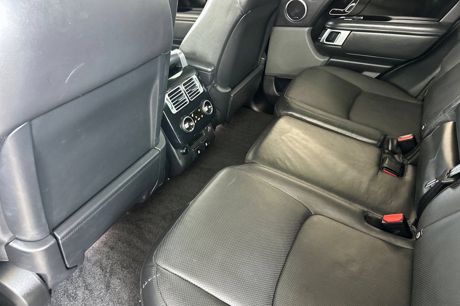 Used 2019 Land Rover Range Rover HSE AWD/4WD image 12