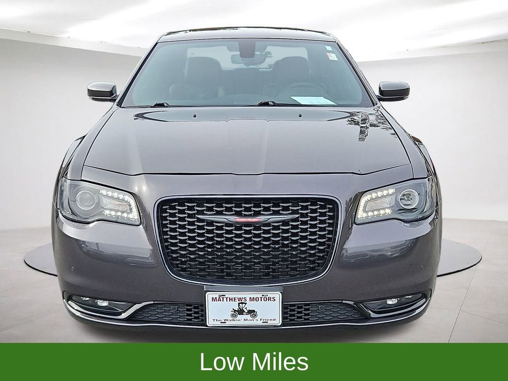 Used 2023 Chrysler 300 S image 2