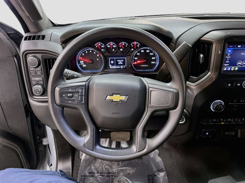 Used 2025 Chevrolet Silverado 1500 Custom w/ Turbomax Blackout Package AWD/4WD image 11