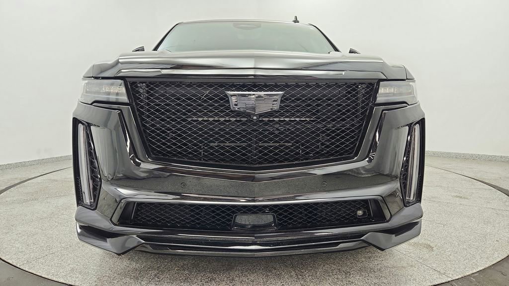 Used 2023 Cadillac Escalade ESV V w/ Heavy-Duty Trailer Package image 10