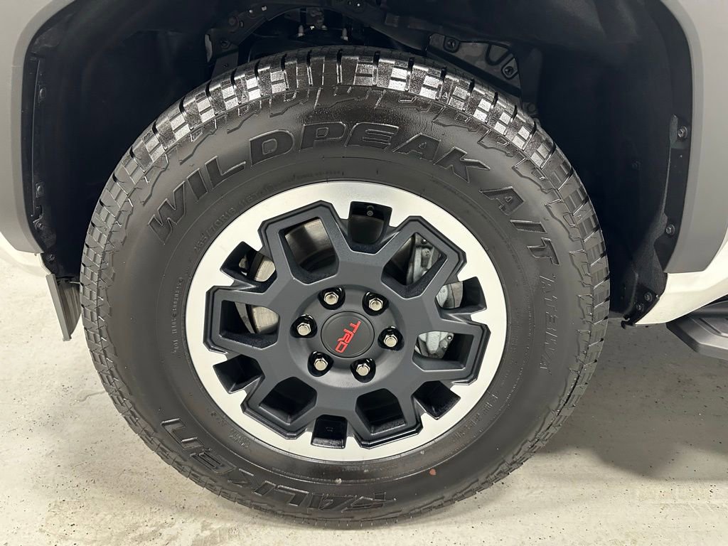 Used 2025 Toyota 4Runner TRD Off-Road Premium image 62
