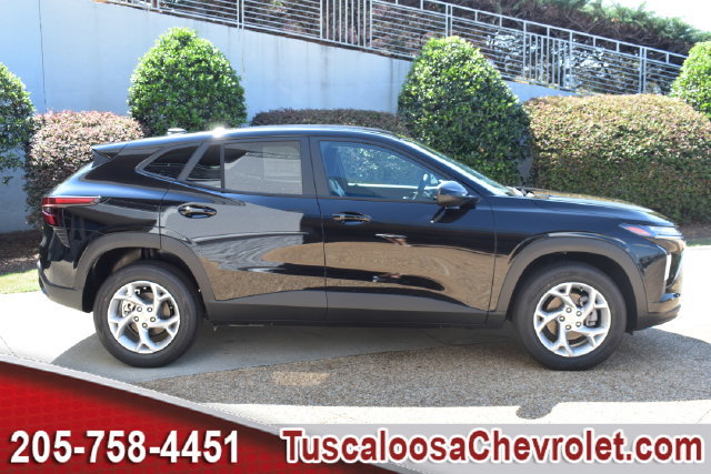 New 2026 Chevrolet Trax LS w/ LS Convenience Package FWD image 11