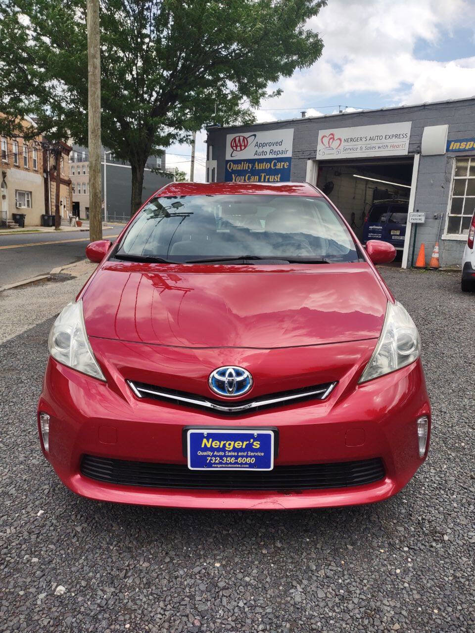 Used 2012 Toyota Prius V Two image 3