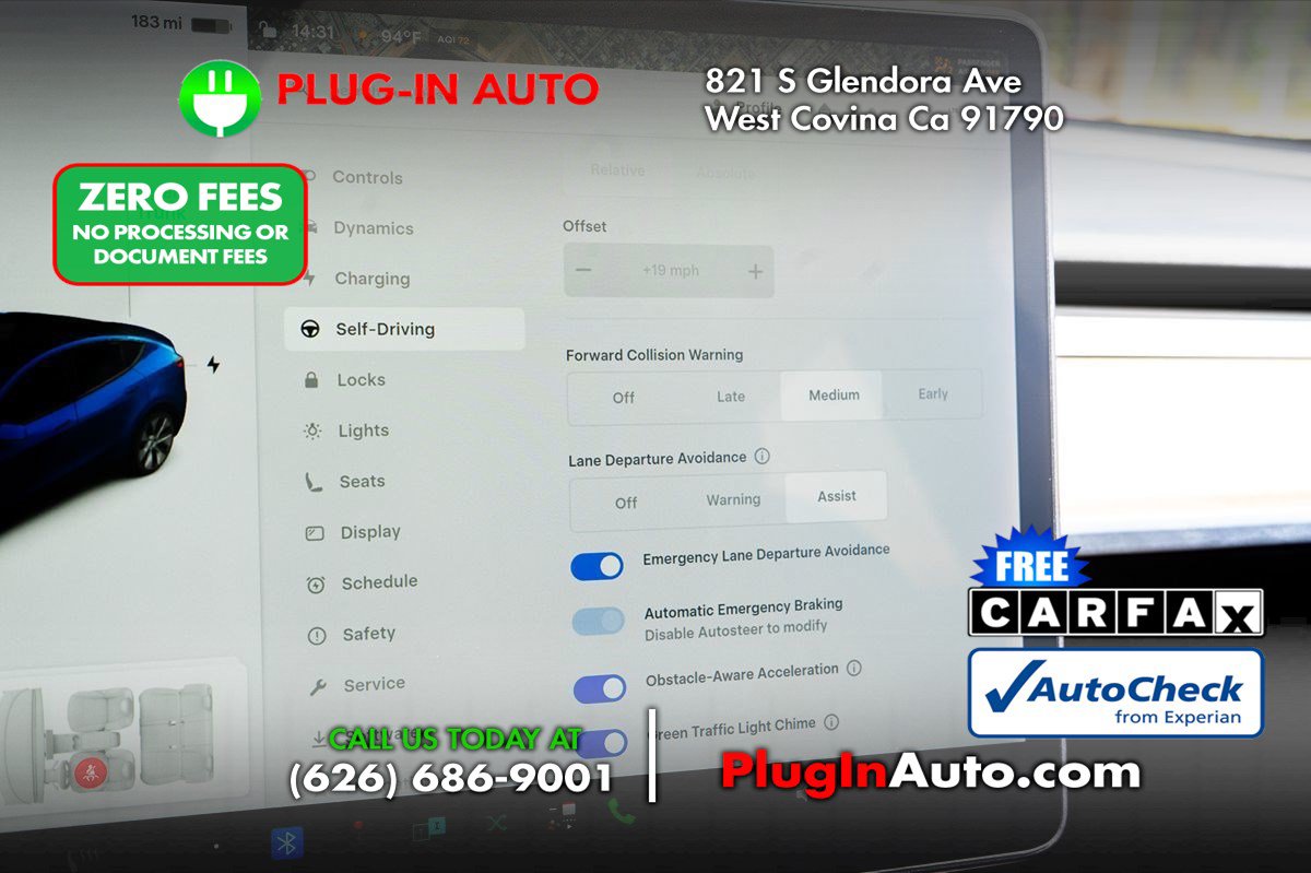 Used 2021 Tesla Model Y Long Range AWD/4WD image 25