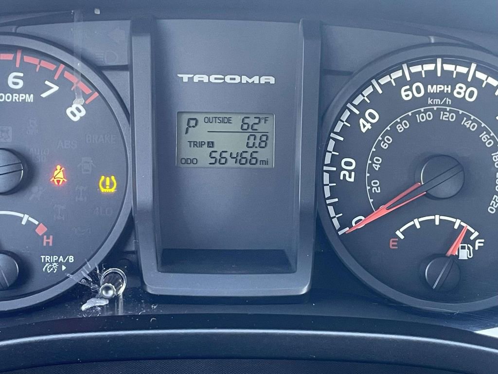 Used 2016 Toyota Tacoma SR image 23