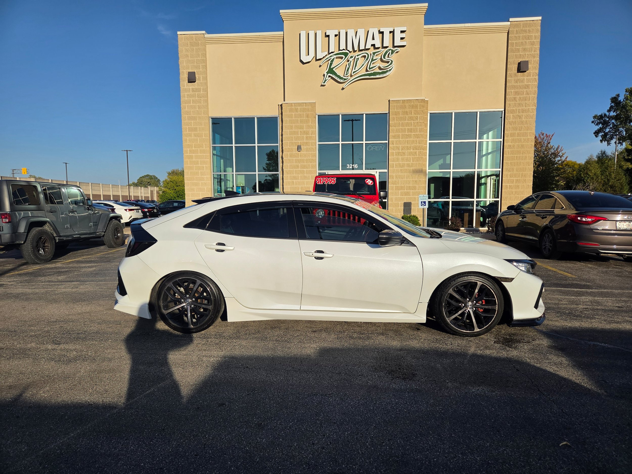 Used 2021 Honda Civic Sport image 1