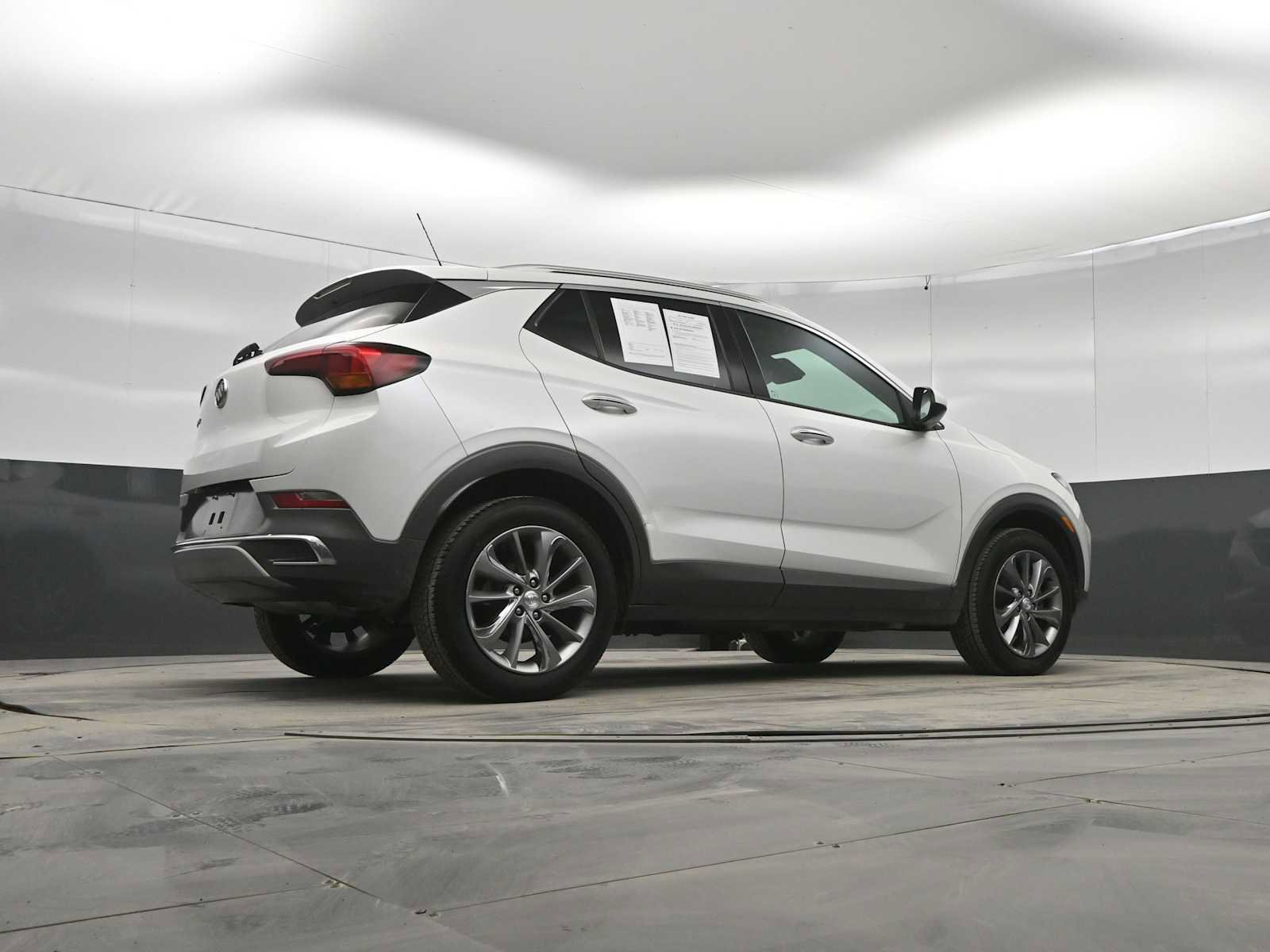 Used 2022 Buick Encore GX Essence w/ Experience Buick Package AWD/4WD image 38