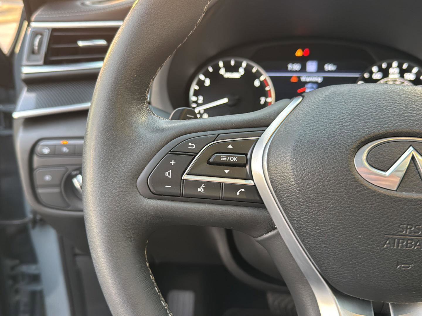 Used 2023 INFINITI QX50 Sport image 18