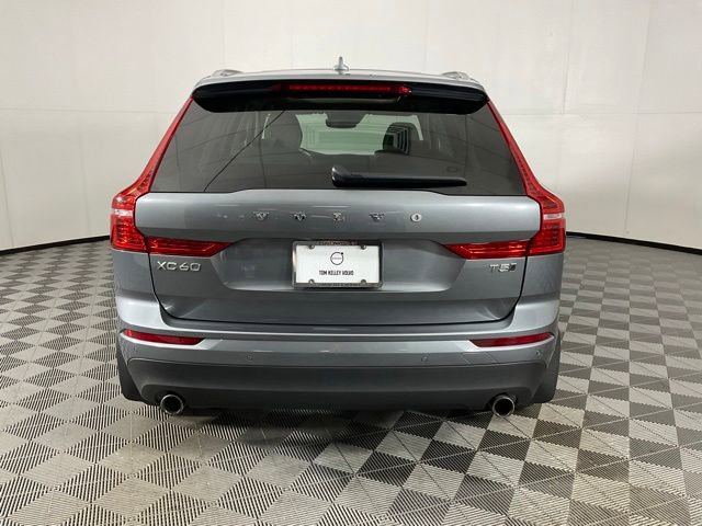 Used 2021 Volvo XC60 T5 Momentum w/ Advanced Package AWD/4WD image 5
