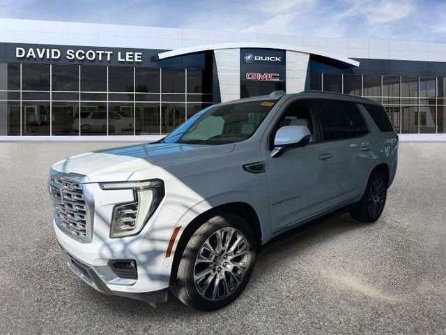 Used 2026 GMC Yukon Denali w/ Denali Reserve Package image 3