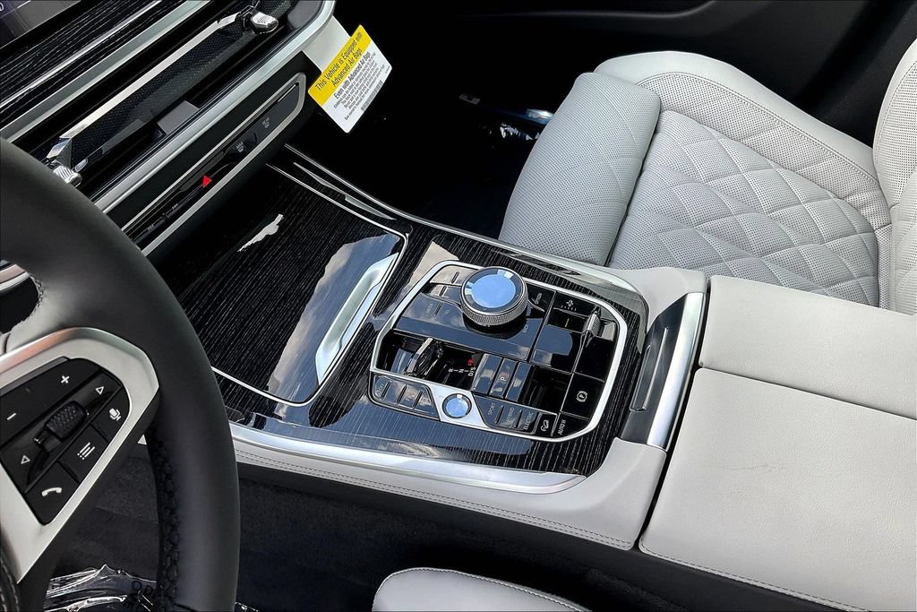 New 2026 BMW X5 xDrive50e w/ Executive Package AWD/4WD image 18