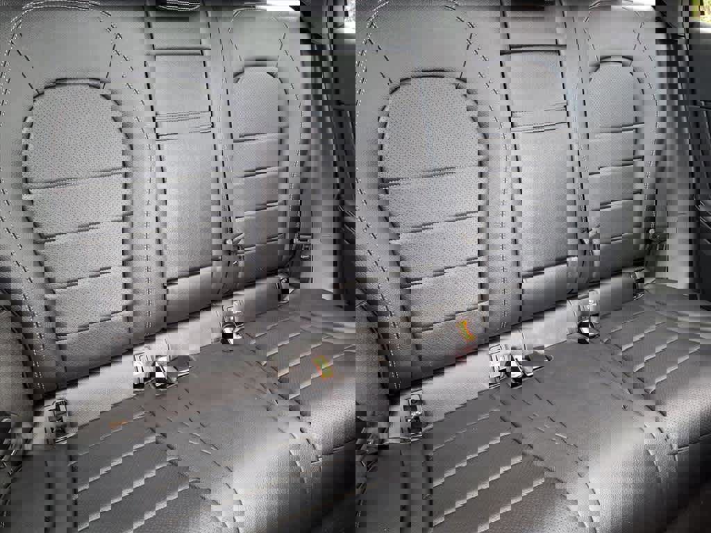 Used 2019 Mercedes-Benz GLC 300 image 23