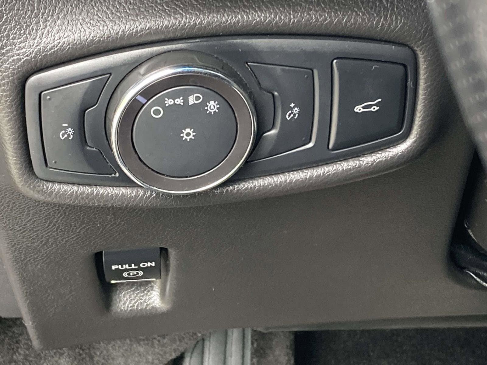 Used 2013 Lincoln MKZ Hybrid image 30