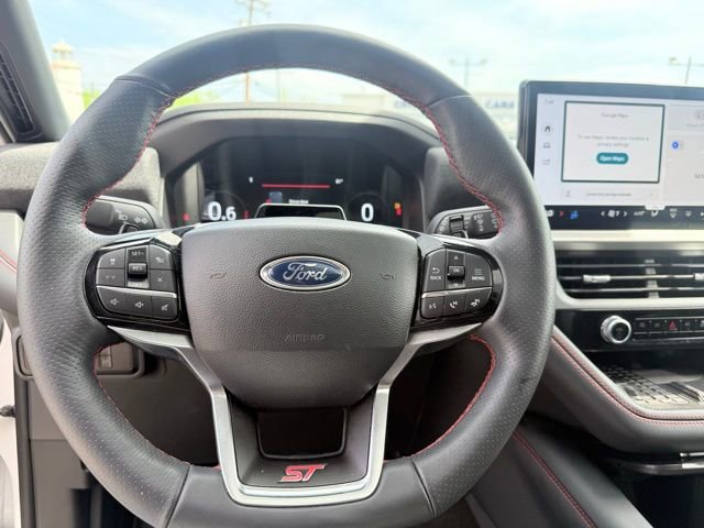 Used 2025 Ford Explorer ST w/ Sun And Sound Package image 31