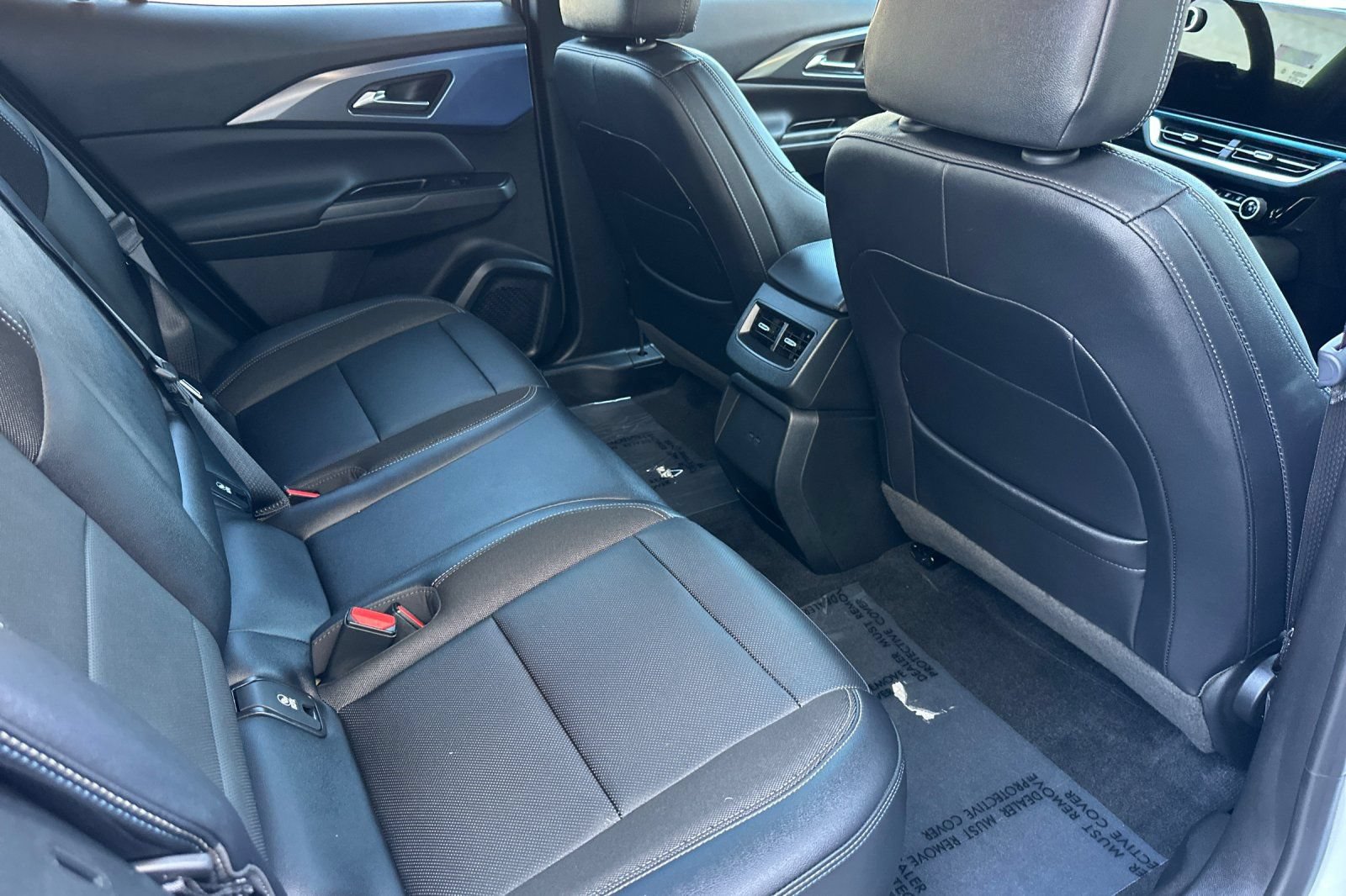 Certified 2024 Chevrolet Equinox EV LT w/ LPO, Blackout Package FWD image 19