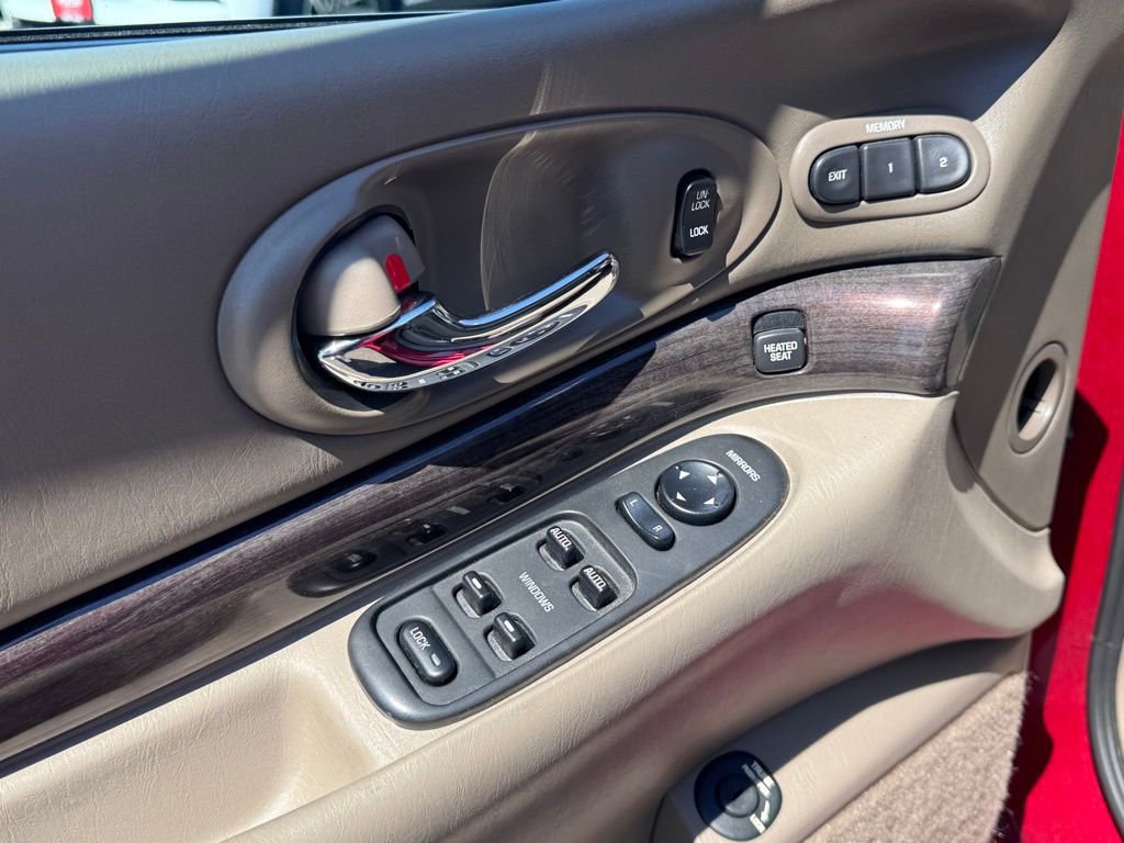 Used 2003 Buick Le Sabre Limited w/ Celebration Edition Package FWD image 8