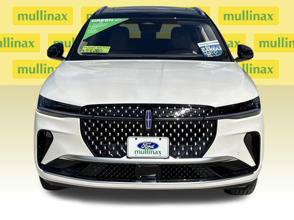 Used 2025 Lincoln Nautilus Reserve AWD/4WD image 16
