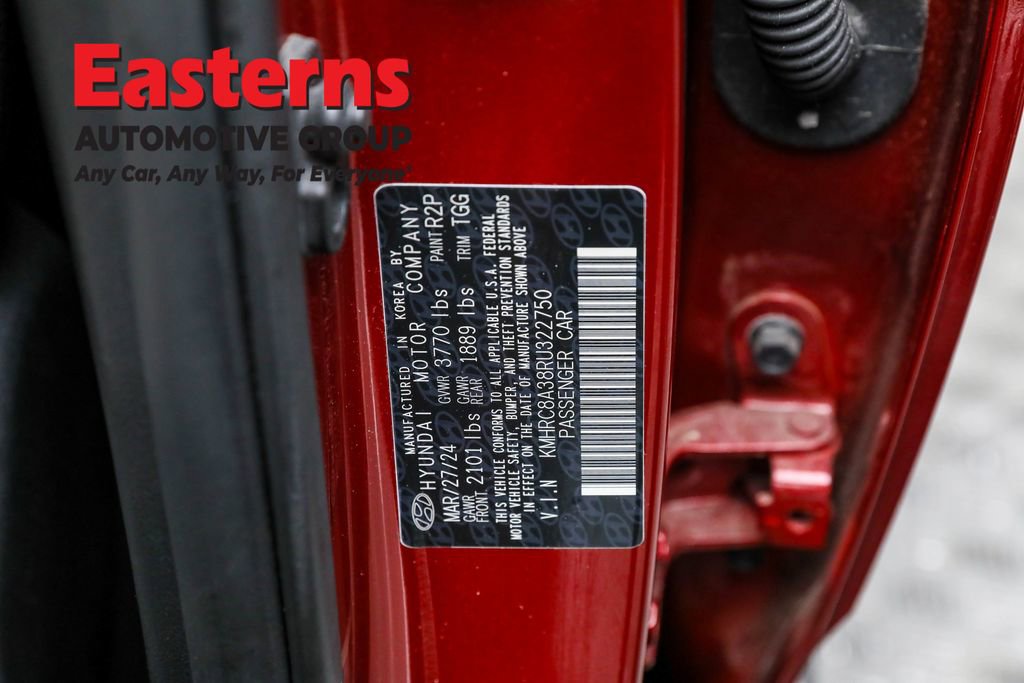 Used 2024 Hyundai Venue SEL image 35