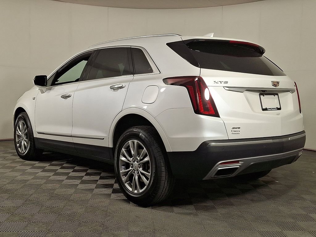Used 2023 Cadillac XT5 Premium Luxury w/ LPO, Floor Liner Package AWD/4WD image 7