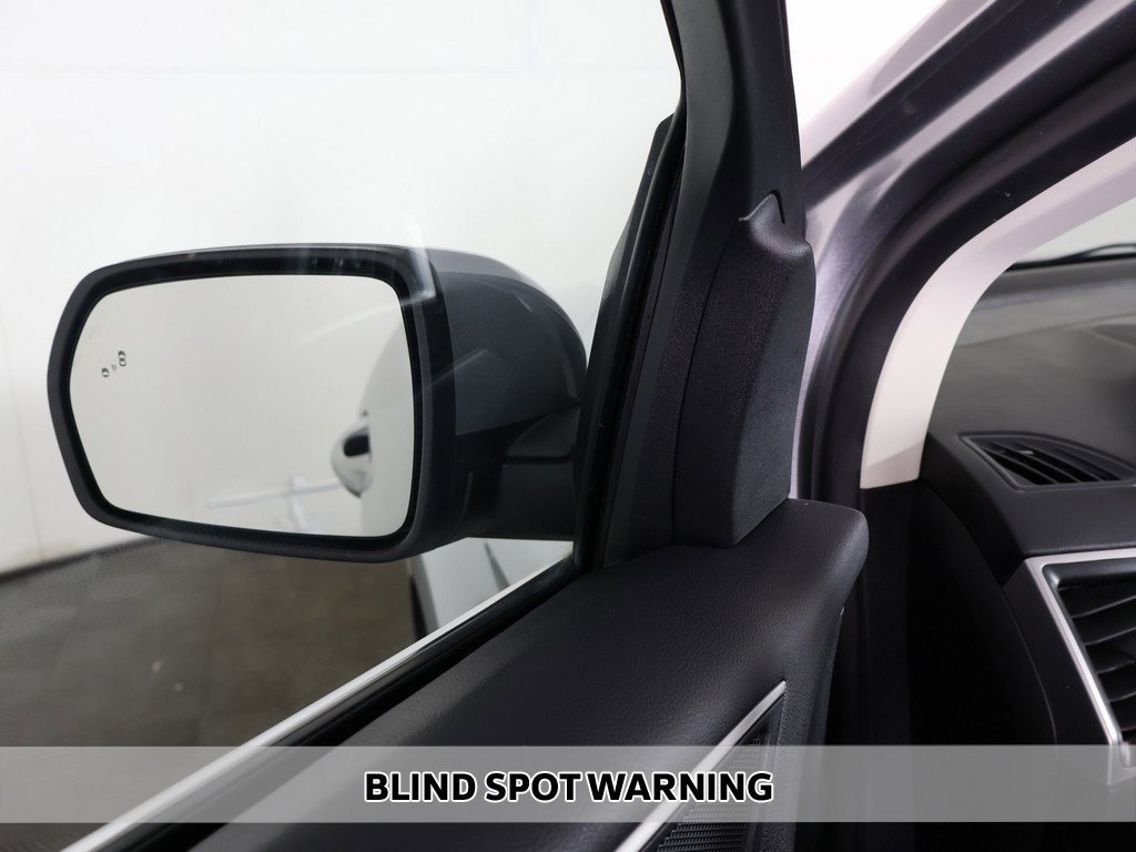 Used 2024 Ford Edge SEL image 3