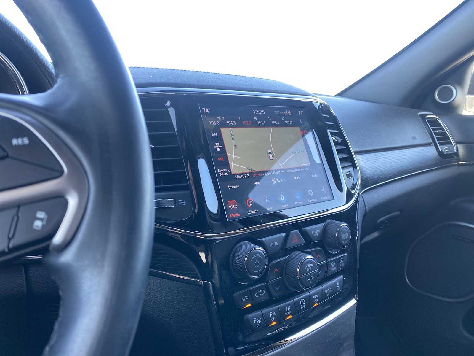 Used 2020 Jeep Grand Cherokee High Altitude image 18