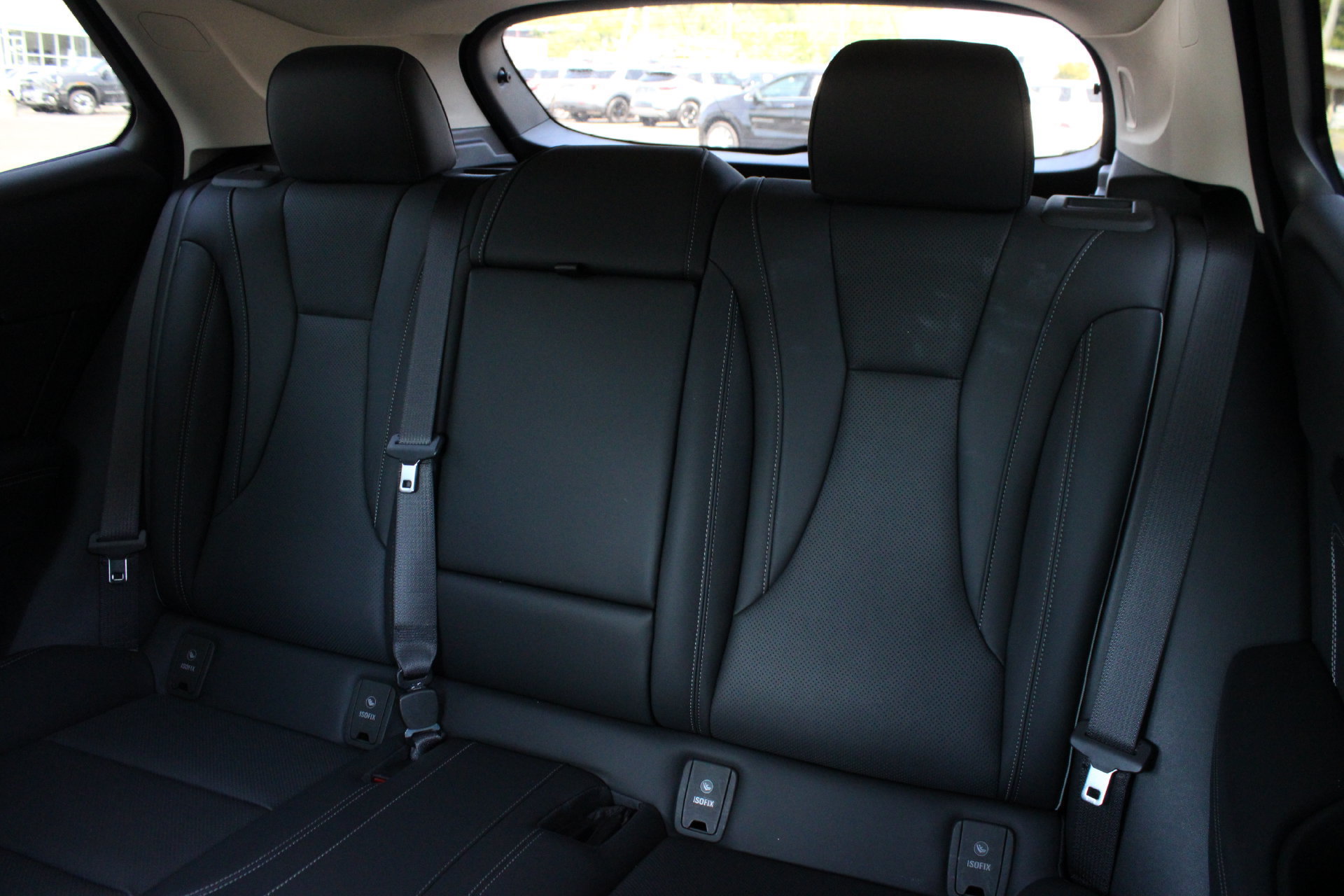 Used 2023 Buick Envision Essence FWD image 16
