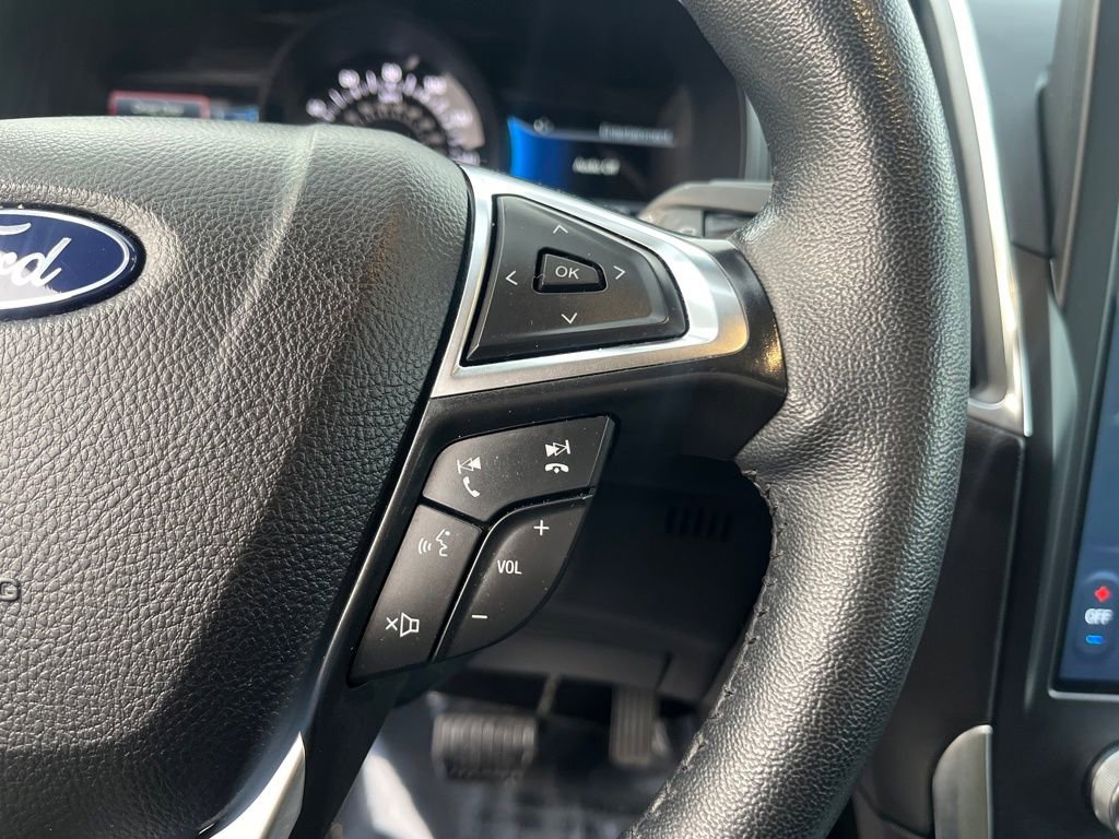 Used 2024 Ford Edge Titanium image 20