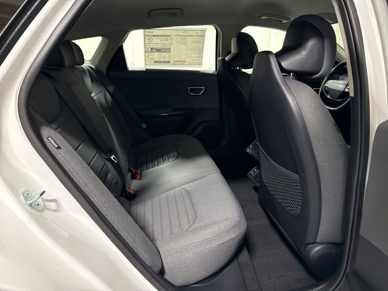 New 2025 Kia K4 EX image 10