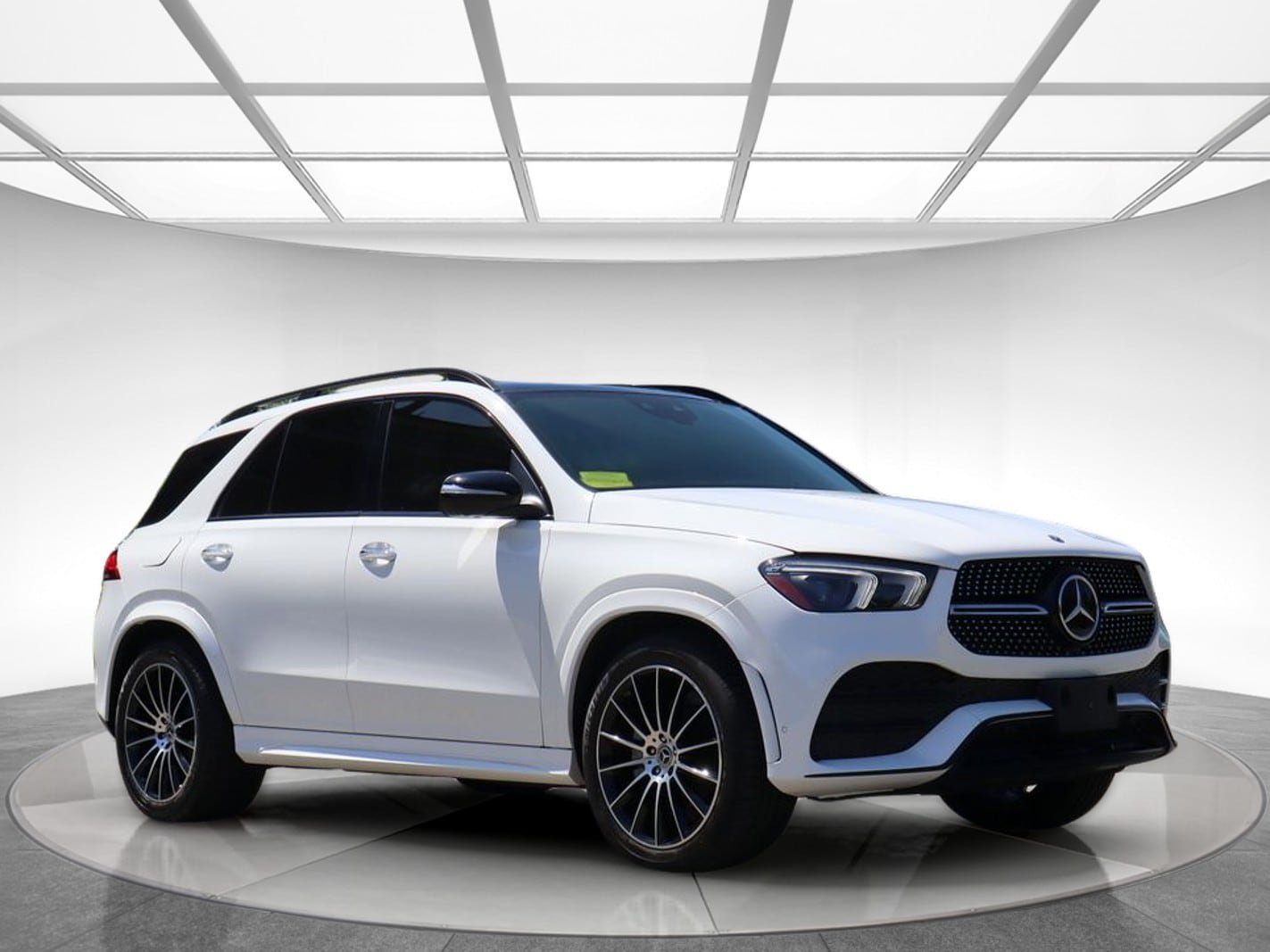 Used 2022 Mercedes-Benz GLE 350 4MATIC image 3