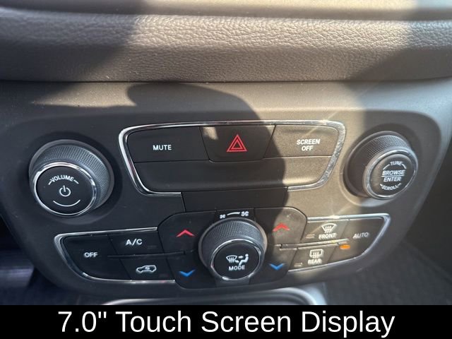 Used 2018 Jeep Compass Latitude w/ Popular Equipment Group AWD/4WD image 27