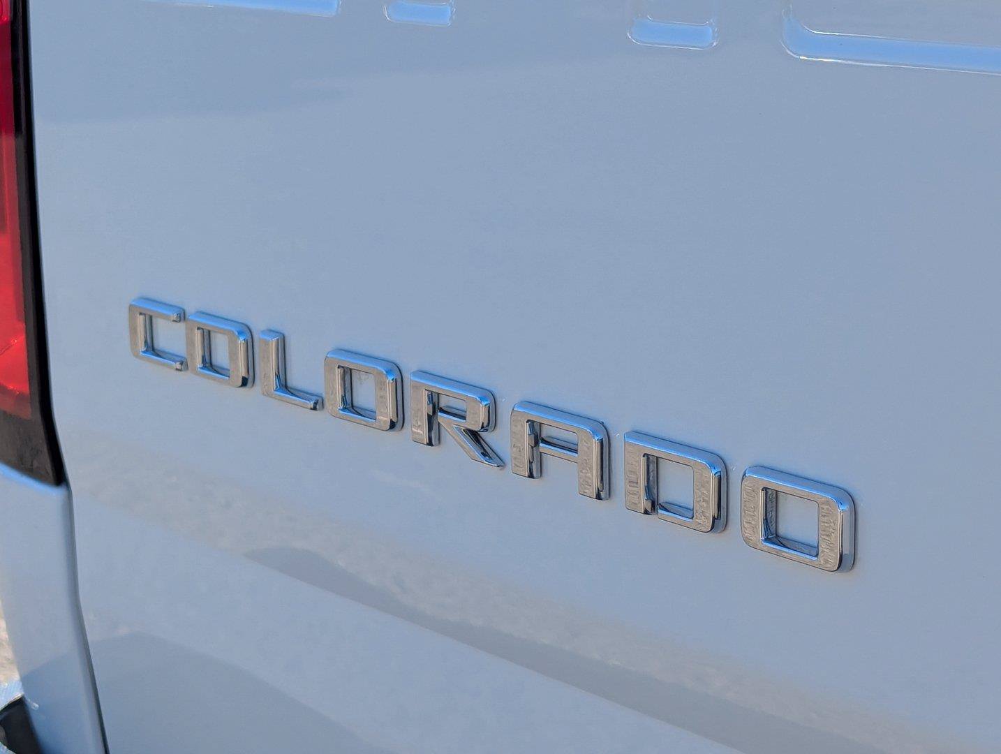 Used 2022 Chevrolet Colorado ZR2 w/ ZR2 Dusk Special Edition AWD/4WD image 35