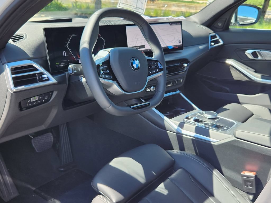 Used 2025 BMW 330i xDrive Sedan AWD/4WD image 8