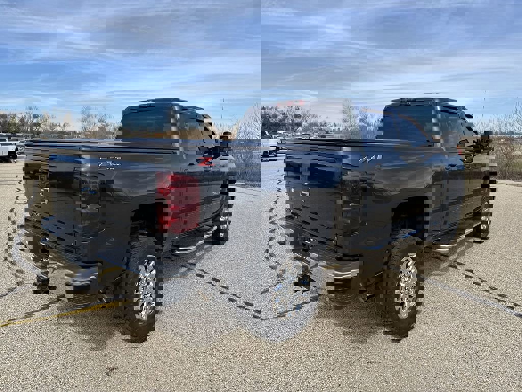 Used 2018 Chevrolet Silverado 3500 LT image 5