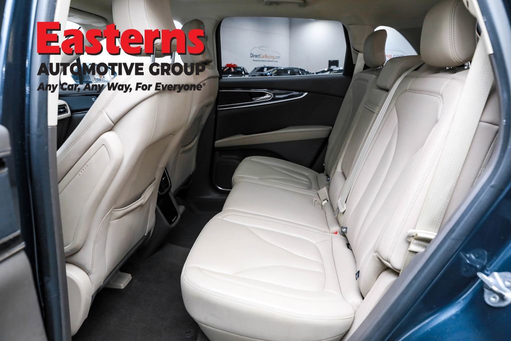 Used 2022 Lincoln Nautilus AWD w/ Premium Package image 22