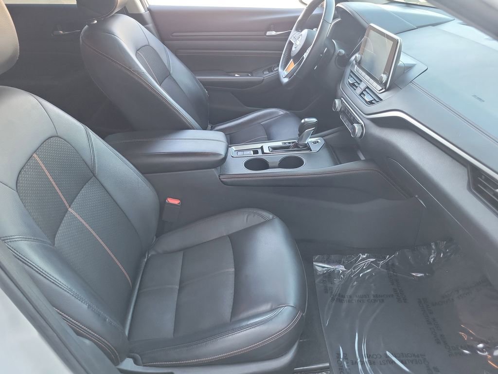 Certified 2022 Nissan Altima 2.5 SR image 18
