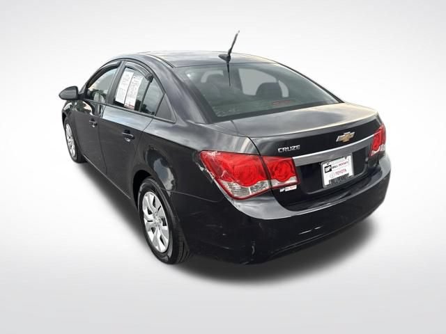 Used 2013 Chevrolet Cruze LS FWD image 3