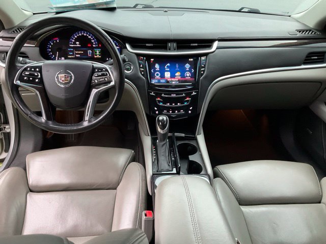 Used 2014 Cadillac XTS Luxury w/ Driver Awareness Package FWD image 4