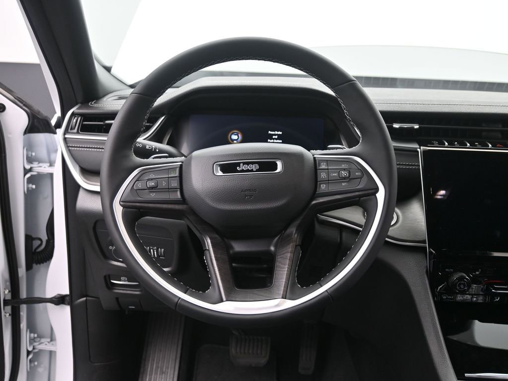 New 2025 Jeep Grand Cherokee L Limited image 29
