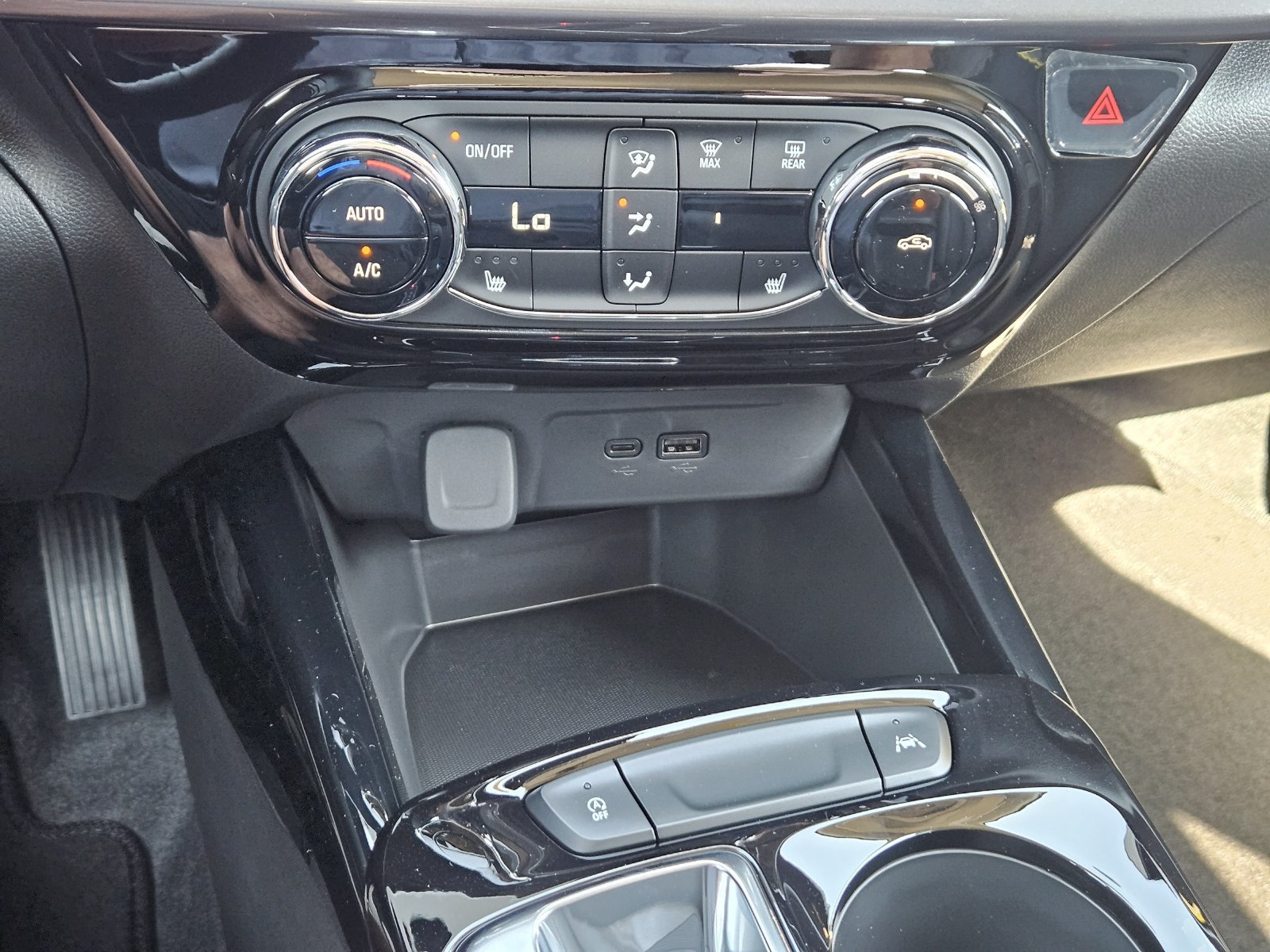 New 2026 Chevrolet Trax ACTIV w/ Driver Confidence Package FWD image 22