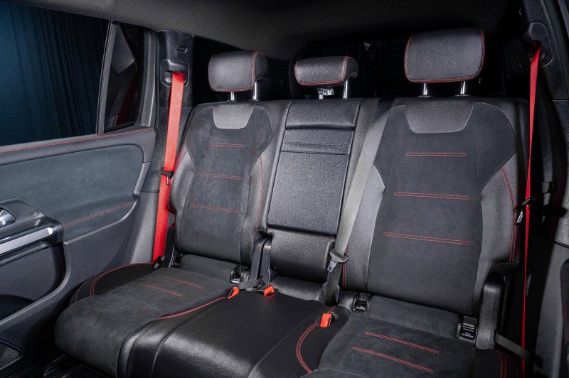 Certified 2026 Mercedes-Benz GLB 35 AMG 4MATIC image 16