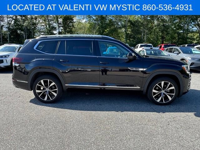 Used 2024 Volkswagen Atlas SEL Premium R-Line AWD/4WD image 4