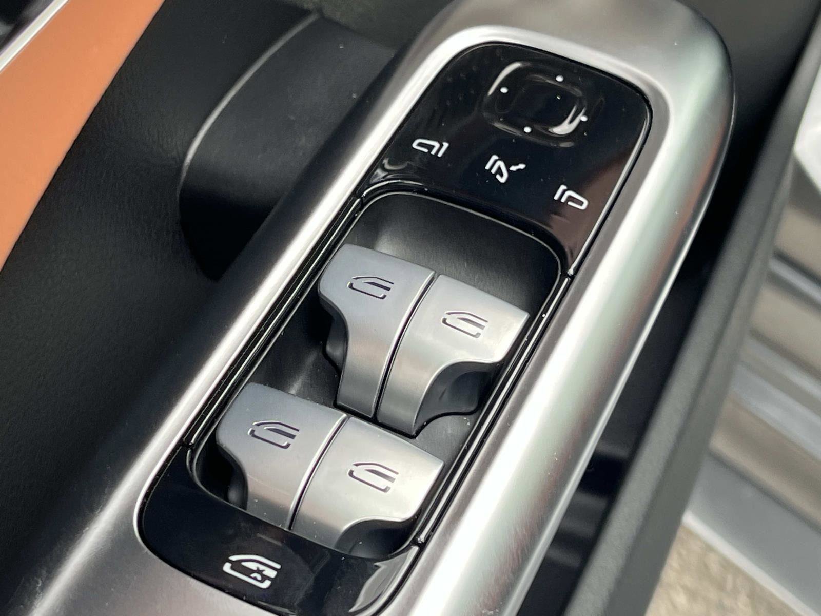 Certified 2024 Mercedes-Benz C 300 4MATIC Sedan image 18