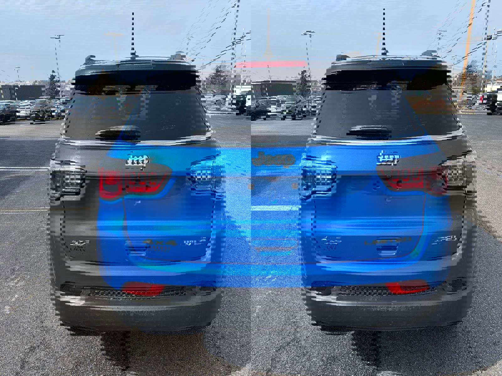 Used 2017 Jeep Compass Limited AWD/4WD image 4