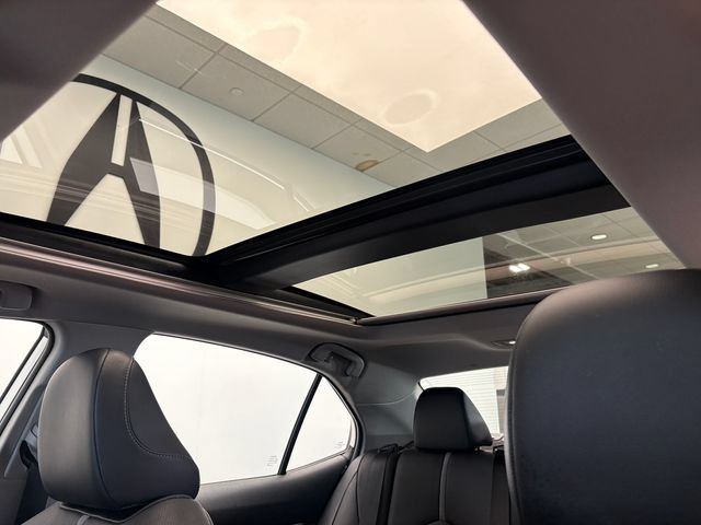 Used 2022 Toyota Camry XSE w/ Navigation Package FWD image 10