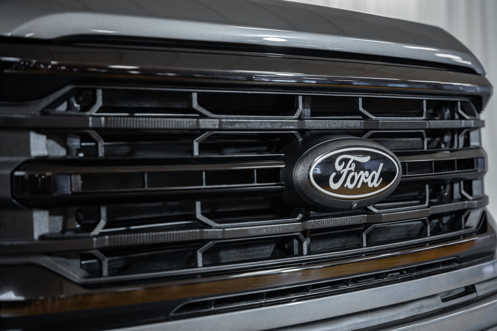 Used 2024 Ford F150 XLT w/ XLT Black Appearance Package AWD/4WD image 10