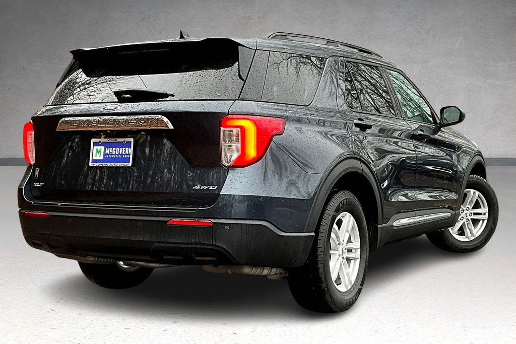 Used 2023 Ford Explorer XLT image 6