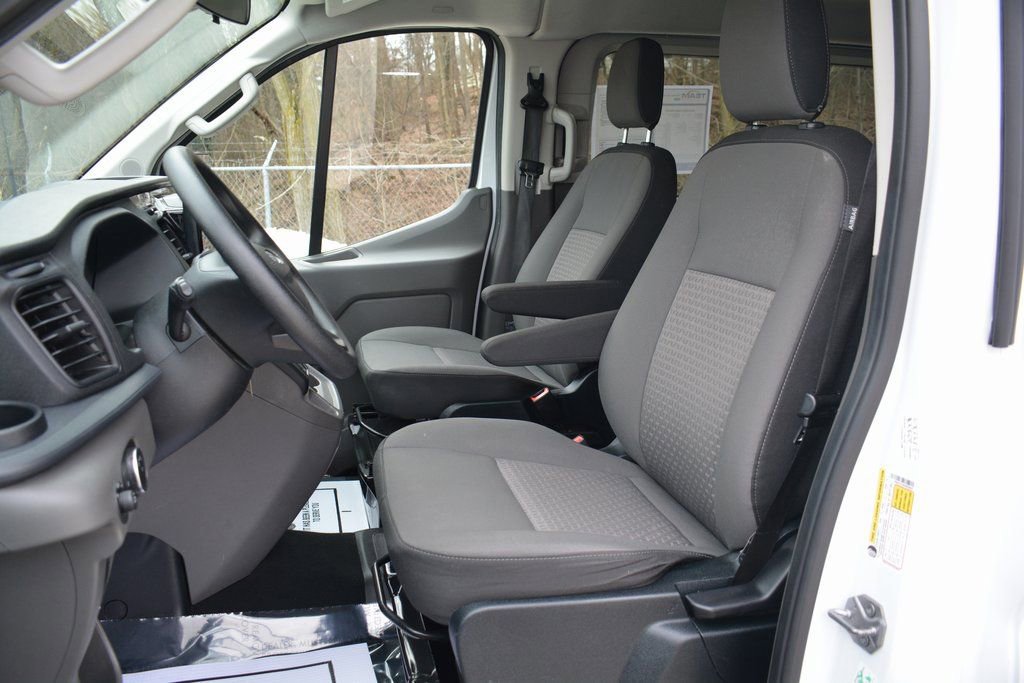 Used 2023 Ford Transit 350 XLT image 9